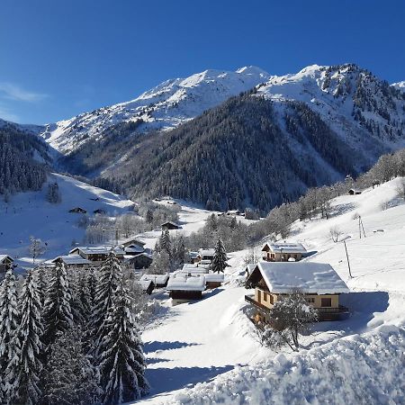 Le Refuge Des Marmottes Villa Areches Exterior photo