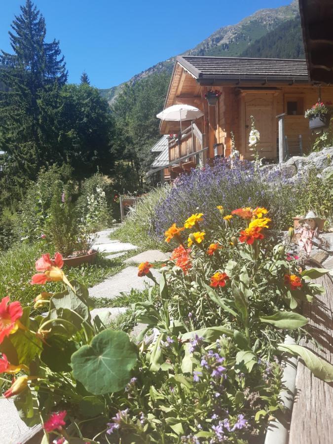 Le Refuge Des Marmottes Villa Areches Exterior photo